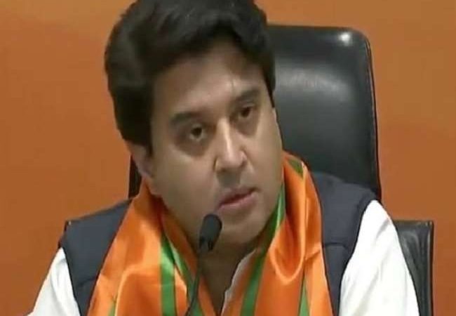 ओमिक्रोन वैरिएंट की स्थिति पर नागरिक उड्डयन की पैनी नजर, अंतरराष्ट्रीय उड़ानें 31 जनवरी तक स्थगित