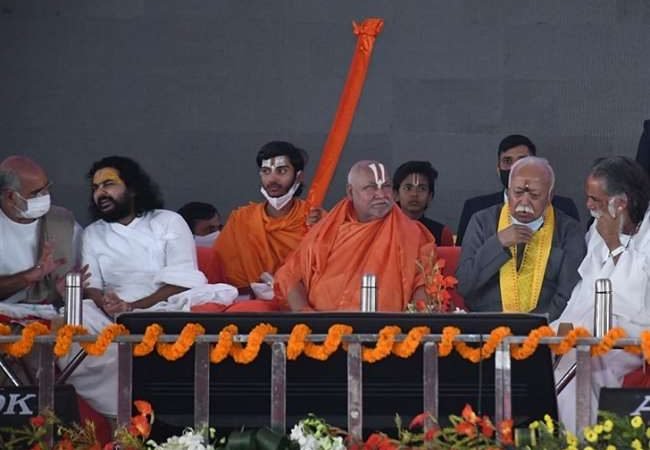 चित्रकूट : पावन तपोभूमि पर महाकुंभ में भई संतन की भीड़.., हिंदू एकता के लिए दिखे सभी गंभीर