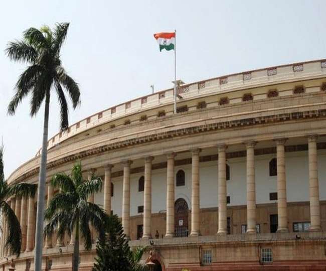 केंद्रीय गृह राज्‍य मंत्री के इस्‍तीफे की मांग पर दोनों सदनों में हंगामा