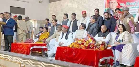 संविधान को समाप्त करना चाहती है भाजपा: भारती