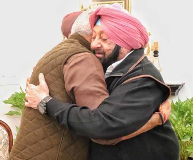 कैप्टन अमरिंदर सिंह ने की भाजपा से गठबंधन की घोषणा, पंजाब भाजपा प्रभारी गजेंद्र शेखावत से सीट बंटवारे पर चर्चा