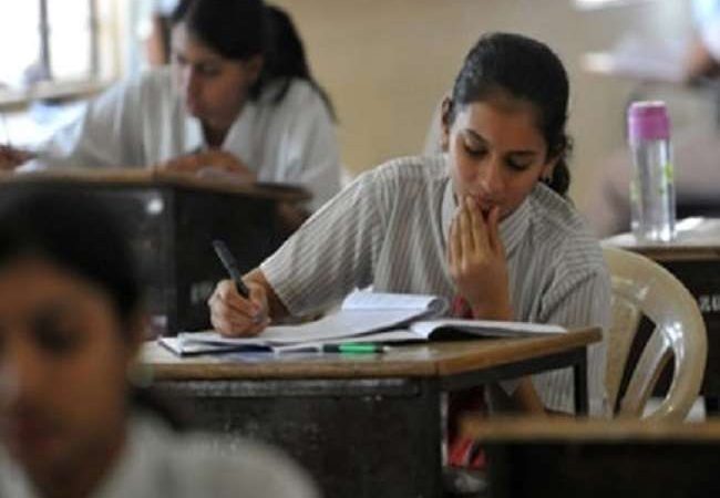 दिल्ली में आज से फिर खुले 9वीं से 12वीं तक स्कूल, इन गाइडलाइन का करना होगा पालन