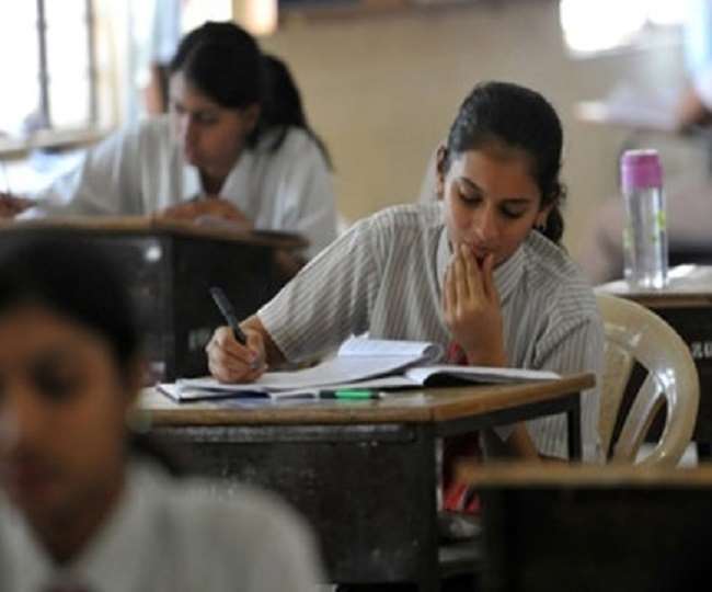 दिल्ली में आज से फिर खुले 9वीं से 12वीं तक स्कूल, इन गाइडलाइन का करना होगा पालन