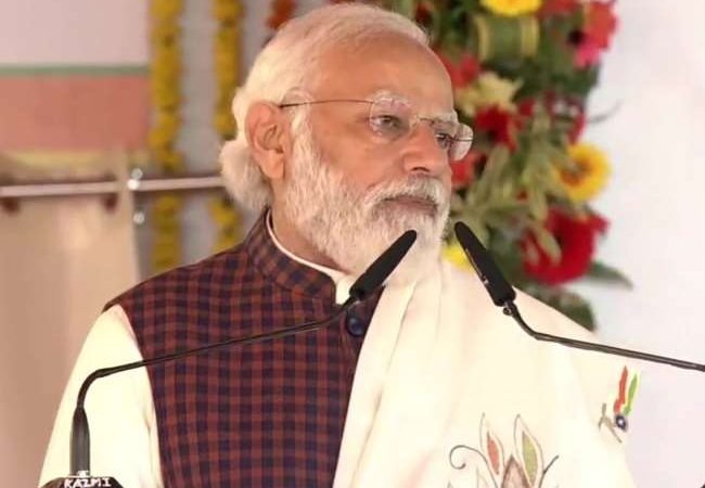 LIVE: गंगा एक्सप्रेसवे का शिलान्‍यास कर बोले पीएम मोदी- यूपी में अब भेदभाव नहीं, सबका विकास होता है