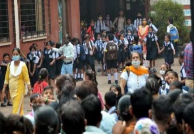 नवी मुंबई में एक स्‍कूल में कोरोना विस्‍फोट, 16 छात्र कोरोना संक्रमित; कतर से लौटे थे एक छात्र के पिता