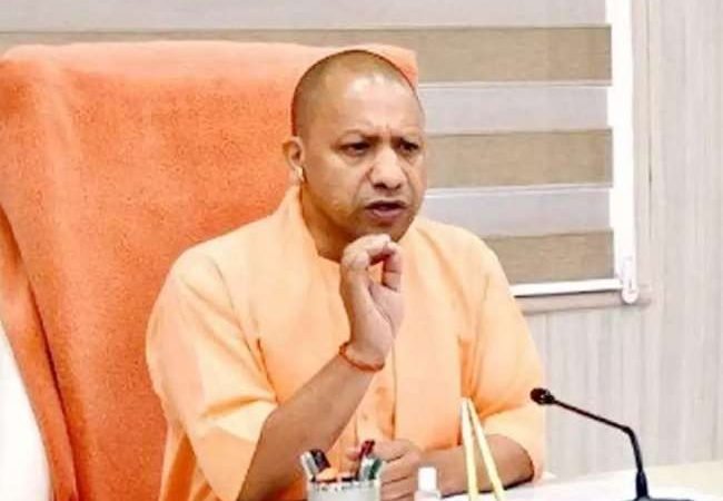 उत्तर प्रदेश में छह महीने के लिए बढ़ा एस्मा, छह महीने तक हड़ताल प्रतिबंध की अधिसूचना जारी