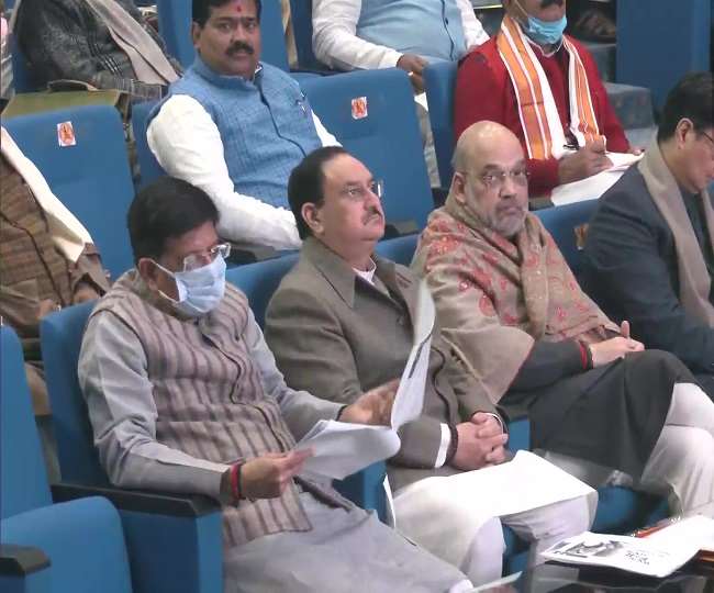 भाजपा संसदीय दल की बैठक शुरू, चेतावनी के बावजूद सदन से गायब सांसदों की पीएम लेंगे क्लास?