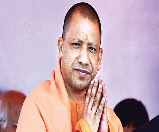 दलगत राजनीति से बहुत ऊपर सीएम योगी आदित्यनाथ, अखिलेश यादव से पूछा डिंपल यादव व बेटी का हाल