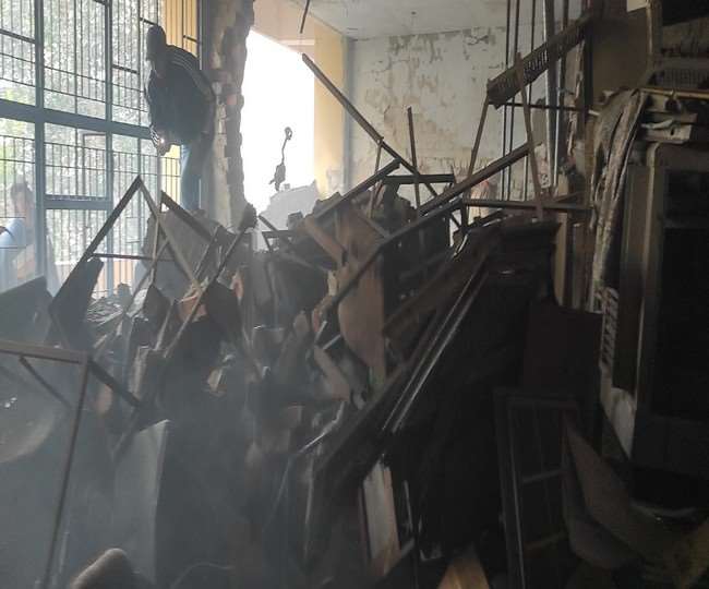 धमाके से दहला लुधियाना, पुराने कचहरी परिसर में विस्फोट से 2 की मौत, 6 घायल; देखें तस्वीरें