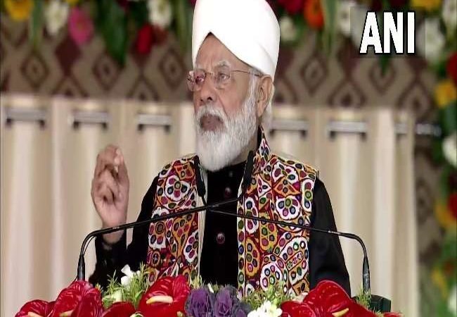 Live: गाय की बात करना कुछ लोगों के लिए गुनाह, हमारे लिए माता- पीएम मोदी