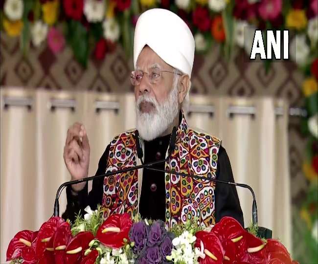 Live: गाय की बात करना कुछ लोगों के लिए गुनाह, हमारे लिए माता- पीएम मोदी
