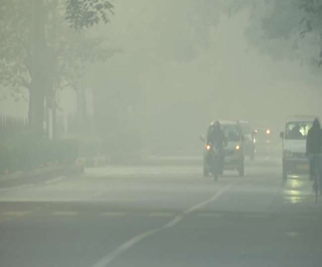 Weather Update: पश्चिमी विक्षोभ का असर, कोहरे के आगोश में आएगा नया साल