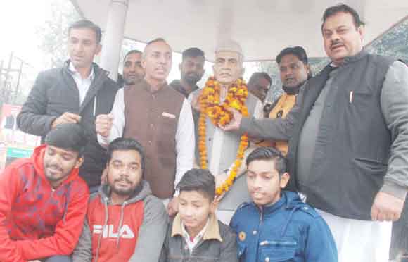 रालोद कार्यकर्ताओं ने मनाई चरणसिंह की जयंती
