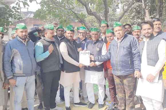 मांगों को लेकर भाकियू सिंघानिया ने सौंपा ज्ञापन
