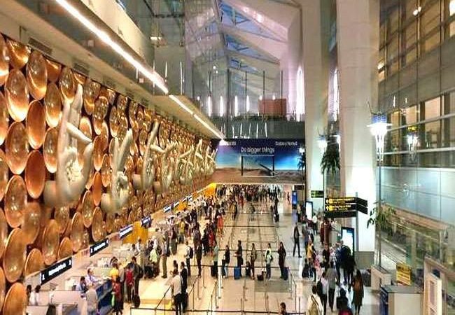 भारतीय विमानों और हवाई अड्डों में भारतीय संगीत बजाने का दिया गया सुझाव