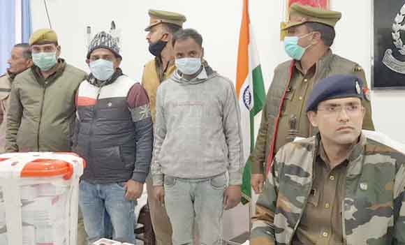 पुलिस के हत्थे चढ़े नशे के दौ सौदागर, नशीली दवा बरामद