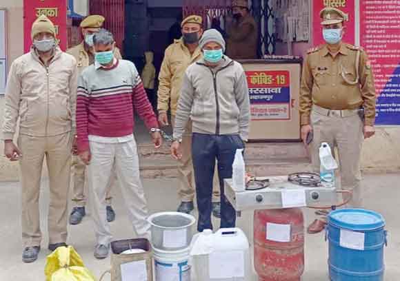 पुलिस ने दबोचे दो शराब तस्कर, भेजे जेल