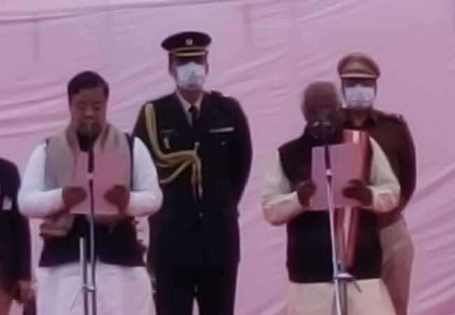 हरियाणा मंत्रिमंडल का विस्तार, जेजेपी के देवेंद्र बबली व भाजपा के कमल गुप्ता ने ली मंत्री पद की शपथ