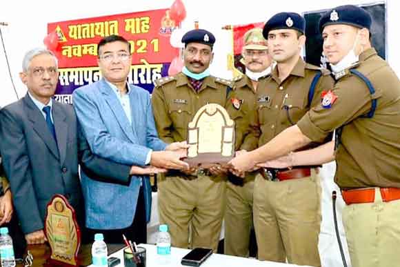 समापन समपारोह में किया विजेता छात्र-छात्राओं को सम्मानित