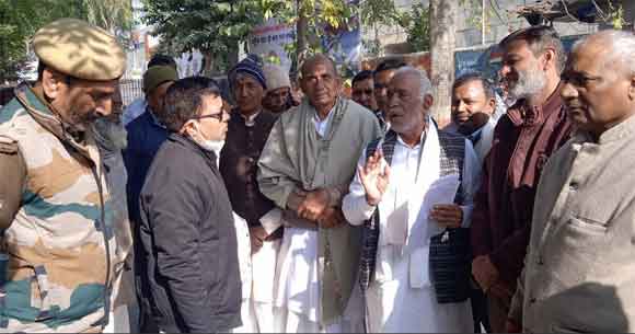 मण्डी शुल्क को समाप्त किए जाने की मांग को लेकर भेजा ज्ञापन
