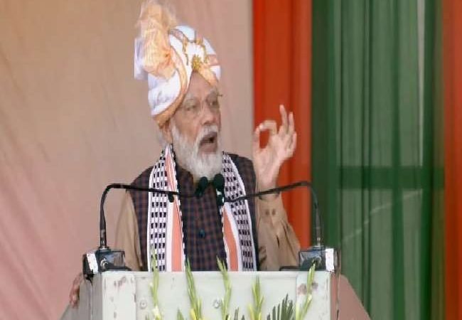 PM Visits Manipur: मोदी का बड़ा हमला, बोले- सत्ता के लिए मणिपुर को अस्थिर करना चाहते हैं कुछ लोग
