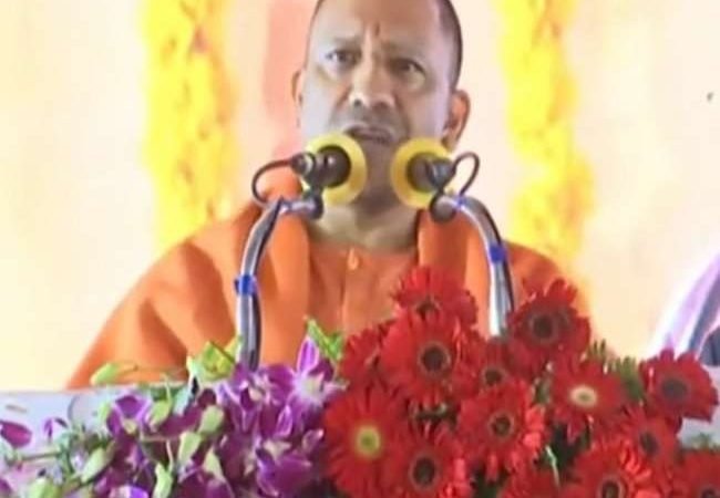 अयोध्या में सीएम योगी आदित्यनाथ बोले- पिछली सरकारें अराजकता का प्रतीक, प्रदेश को दंगे में झोंका