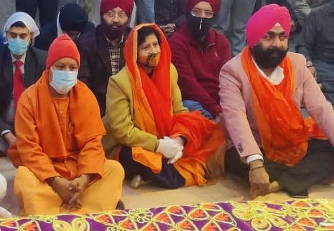गुरु गोबिंद सिंह के प्रकाश पर्व पर सीएम योगी आदित्यनाथ बोले- गुरु परंपरा को सम्मान देना हमारा दायित्व