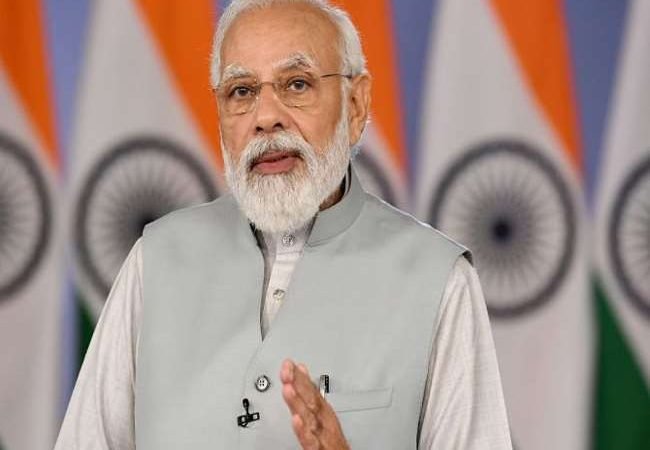 देश में बढ़ते कोरोना के मामलों पर केंद्र हुआ सतर्क, आज स्थिति का जायजा लेंगे पीएम मोदी, करेंगे अहम बैठक