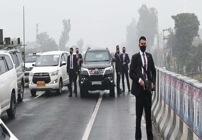 विदेश से आया गुमनाम कॉल, मोदी की सुरक्षा में सेंध लगाने की ली जिम्मेदारी