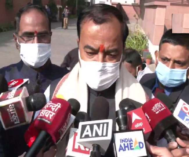 डिप्टी सीएम केशव प्रसाद मौर्य बोले-सपा प्रमुख अखिलेश का धर्म को अंधविश्वास कहने का बयान निंदनीय, माफी मांगे