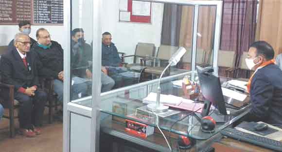 समस्याओं के निस्तारण की मांग को लेकर जिला व्यापार मण्डल का शिष्टमंडल