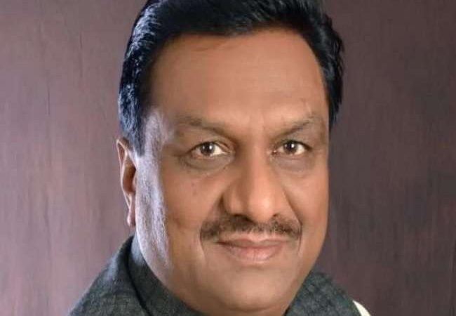 UP Chunav 2022: स्वामी प्रसाद मौर्य व दारा सिंह चौहान के बाद मंत्री धर्म सिंह सैनी का भी इस्तीफा