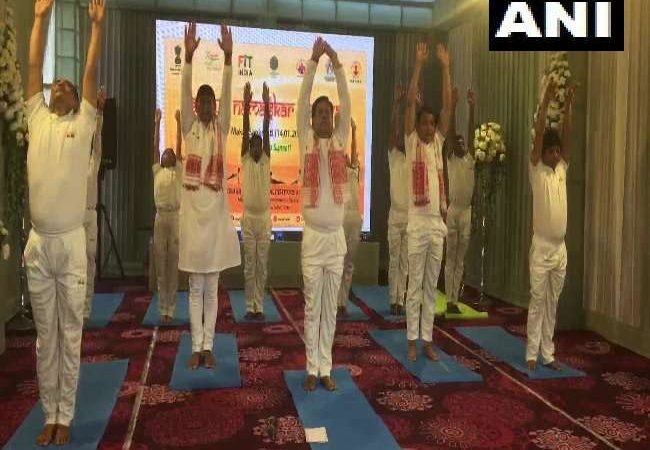 मकर संक्रांति आज, देश-विदेश में 75 लाख लोगों ने किया सूर्य नमस्कार