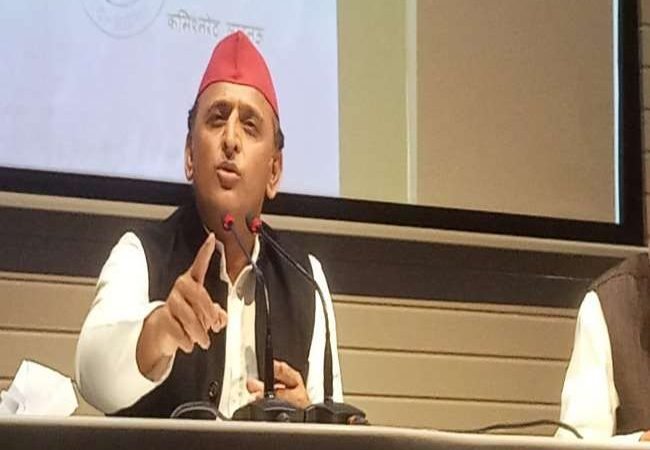 यूपी चुनाव 2022: लखनऊ में बोले अखिलेश यादव, भाजपा के मंत्रियों-विधायकों के लिए अब सपा के दरवाजे बंद