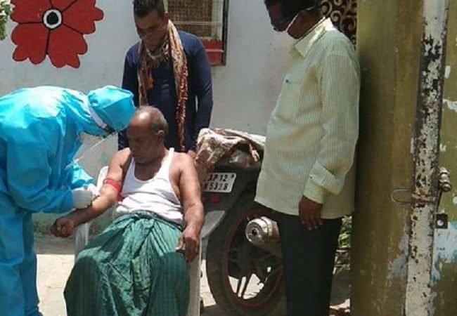 एक साल में टीकाकरण का आंकड़ा 156 करोड़ डोज के पार, कोविशील्ड व कोवैक्सीन के साथ शुरू हुआ था अभियान