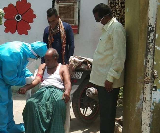 एक साल में टीकाकरण का आंकड़ा 156 करोड़ डोज के पार, कोविशील्ड व कोवैक्सीन के साथ शुरू हुआ था अभियान
