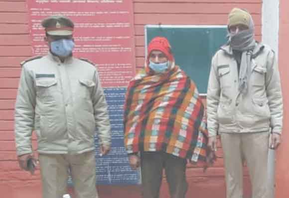 पुलिस ने दबोचा शराब तस्कर