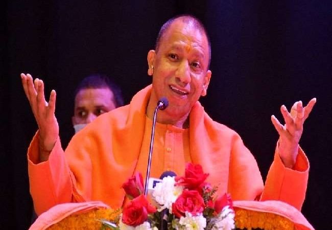 सीएम योगी आदित्यनाथ ने पाकिस्तान का नाम लेकर सपा पर किया बड़ा हमला, बोले- समाजवादियों के नस-नस में दौड़ रहा तमंचावाद