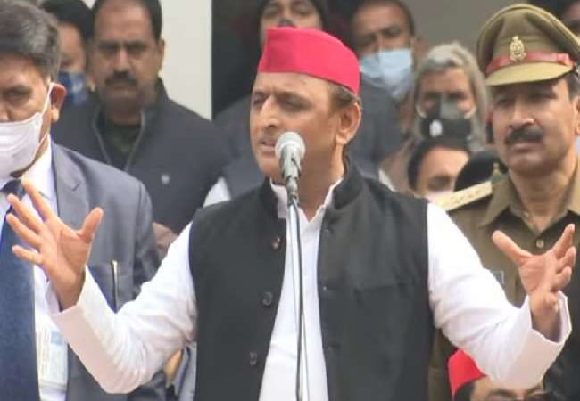 यूपी चुनाव 2022: सपा अध्यक्ष अखिलेश यादव का भाजपा पर तंज, चुनाव में पाबंदियां इसीलिए ताकि कुर्सियां खाली न रह जाए