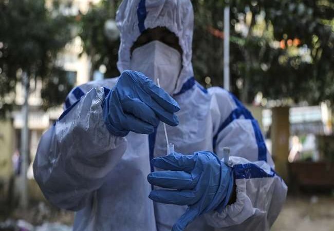 Coronavirus Updates: देश में धीमी हुई कोरोना की रफ्तार! लगातार तीसरे दिन 3 लाख से भी कम केस