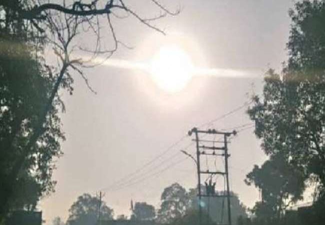 छंट गया बादल और कोहरा, तेज धूूप से राहत; 2-3 फरवरी को होगी फिर से बारिश के आसार