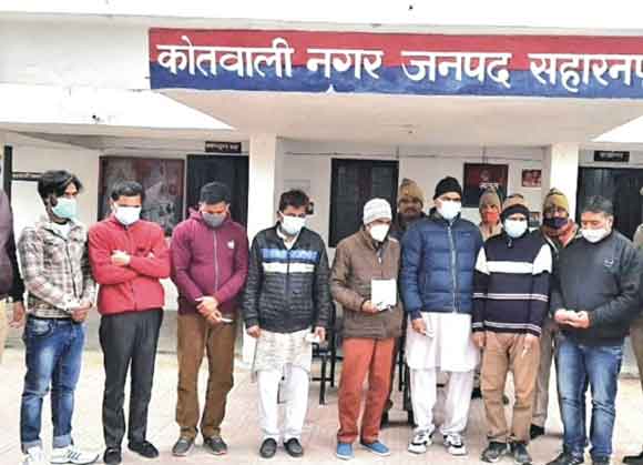 पुलिस ने दबाचे 8 जुआरी, नगदी बरामद
