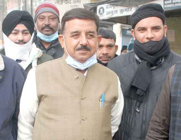 विभिन्न दलों के प्रत्याशियों ने किया सघन जनसम्पर्क, की जिताने की अपील