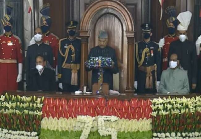 किसान, अर्थव्यवस्था, गरीबों को घर और वैक्सीनेशन प्रोग्राम… जानें राष्ट्रपति के अभिभाषण की 10 बड़ी बातें