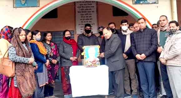 के एल जनता इंटर कालेज में मनायी गयी स्वामी विवेकानंद जयंती
