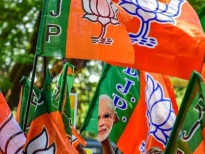 यूपी चुनाव: मौलवी ने किया कांग्रेस का समर्थन, लेकिन बहू भाजपा में हुई शामिल