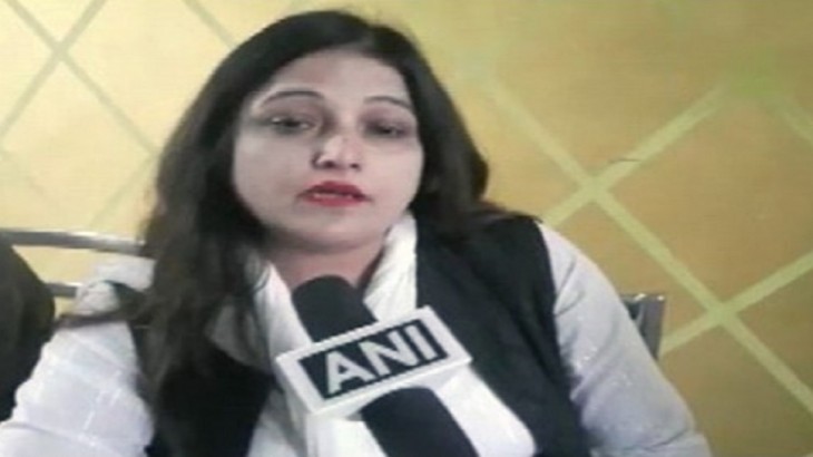 यूपी में अपने ही मोहरों से मात खा रही कांग्रेस, लड़ रही हारी हुई लड़ाई