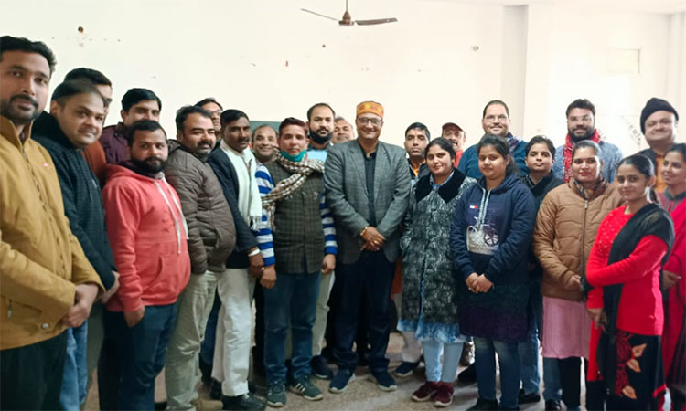 अपनी विशेषताओं को न भूले, नया सीखकर जीवन आनदमय बनाए: आशीष शर्मा