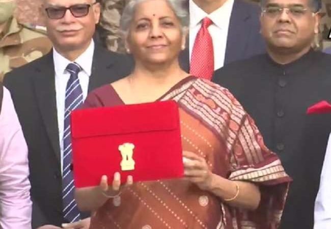 MSME Budget 2022: छोटे और मध्यम व्यापारियों पर सरकार मेहरबान , 1.30 करोड़ एमएसएमई को दी जाएगी अतिरिक्त ‘पूंजी’