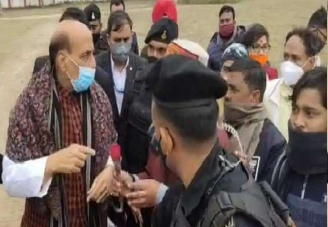 राजनाथ सिंह ने राजीव गांधी को याद कर कांग्रेस और सपा पर हमला बोला, जानिए क्यों कहा राजनीति छोड़ दूंगा